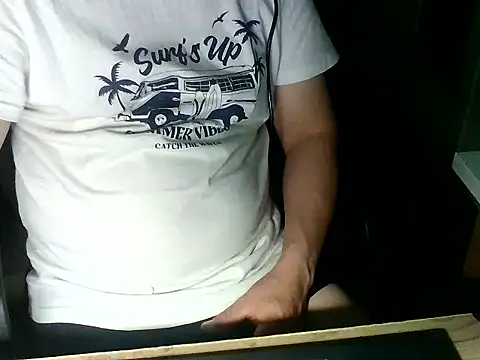 Snapshot of zee06 chatting on 05-07-26, 07:17 zee06 online show from 05-07-26, 07:17