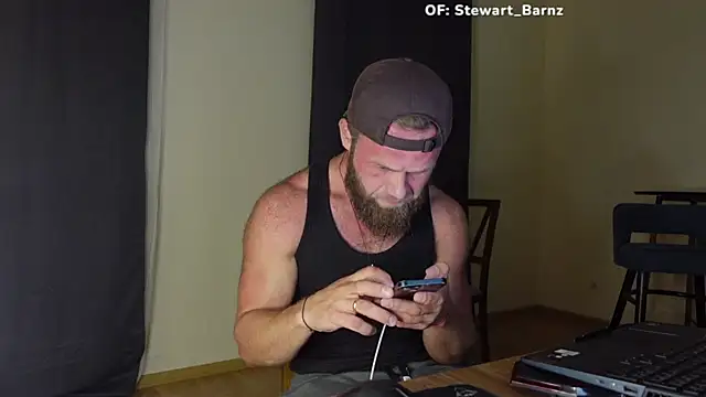Snapshot of Stewart_Barnz chatting on 07-10-26, 09:59 Stewart Barnz online show from 07-10-26, 09:59