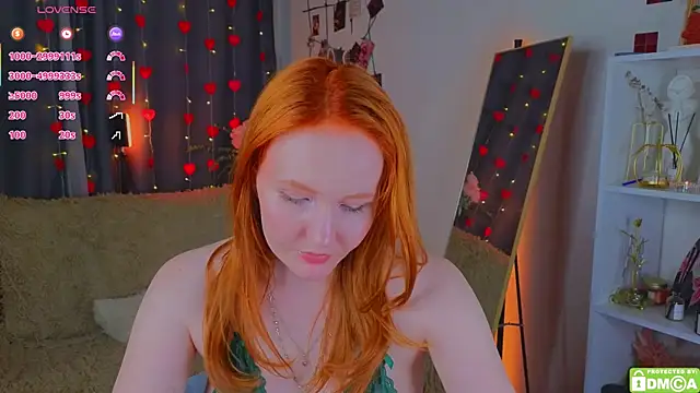 Snapshot of JoyceJones chatting on 02-16-26, 09:13 JoyceJones online show from 02-16-26, 09:13