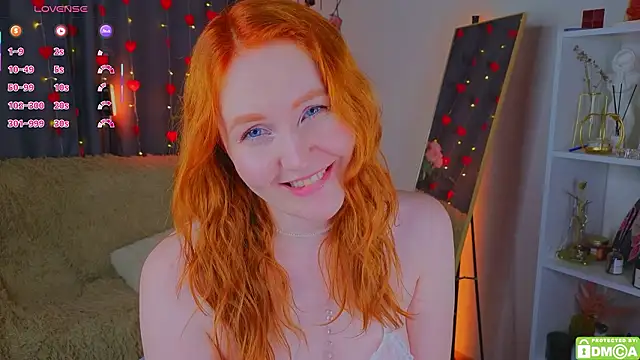 Snapshot of JoyceJones chatting on 02-17-26, 08:39 JoyceJones online show from 02-17-26, 08:39