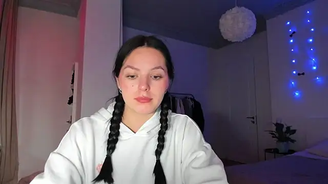 EwelynScott online show from 02-12-26, 04:18