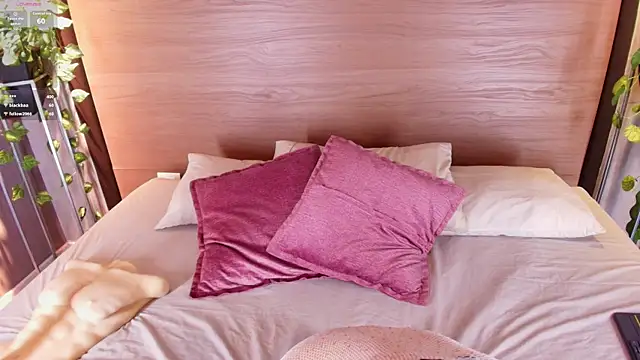 alexamonroe  online show from 10-25-25, 04:29