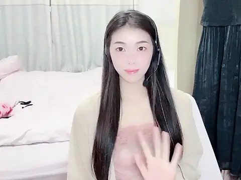 Snapshot of YUNA-kpop chatting on 08-01-26, 04:05 YUNA-kpop online show from 08-01-26, 04:05
