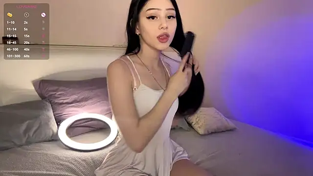 KateHardcastle online show from 10-29-25, 03:11