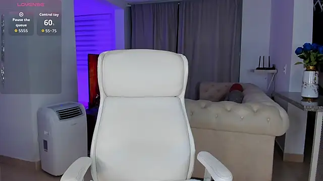 MeganScott online show from 11-25-25, 12:00