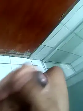 Snapshot of shifup398 chatting on 09-26-25, 11:55 shifup398 online show from 09-26-25, 11:55