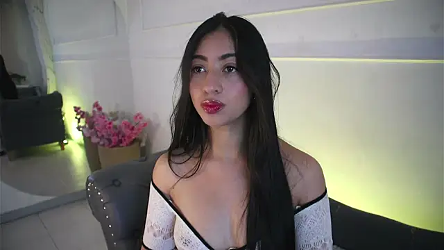 charlotterusso online show from 07-10-26, 12:49