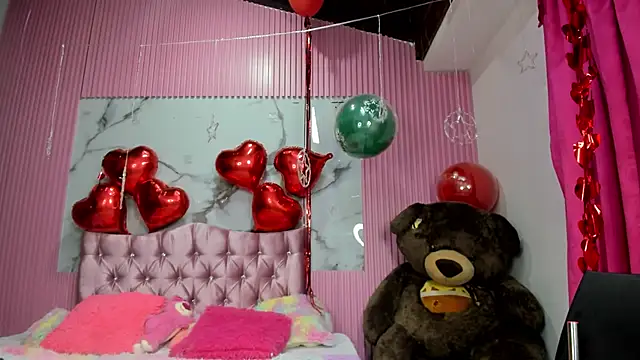 Snapshot of Mindy_19 chatting on 02-28-26, 10:53 Mindy 19 online show from 02-28-26, 10:53