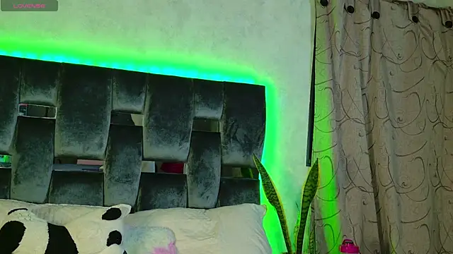 Taurito    online show from 10-26-25, 06:14