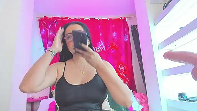 Snapshot of AlicePipper chatting on 05-22-26, 10:41 AlicePipper online show from 05-22-26, 10:41