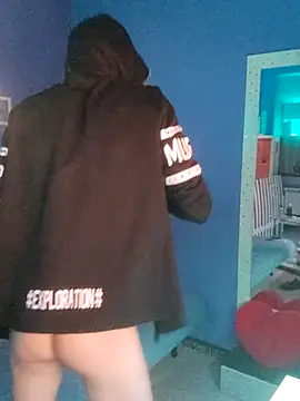 Noty bcn online show from 11-27-25, 05:52