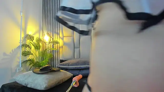 bryonycutee online show from 11-29-25, 01:44