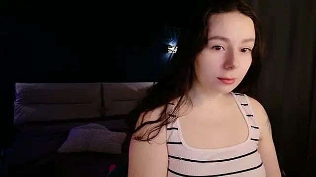 Snapshot of Di_na_Bell chatting on 05-11-26, 05:42 Di na Bell online show from 05-11-26, 05:42