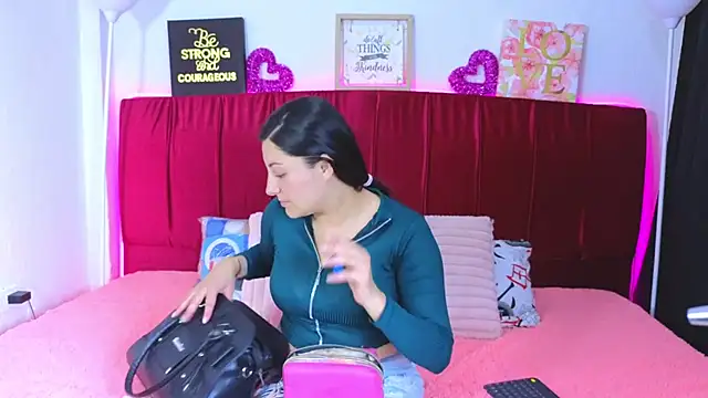 cuteeimy online show from 06-16-26, 05:57