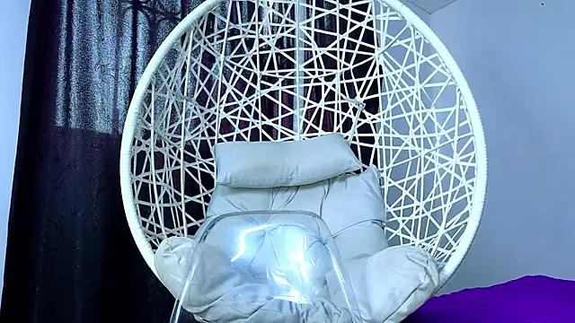 cuteeimy online show from 12-16-25, 06:56