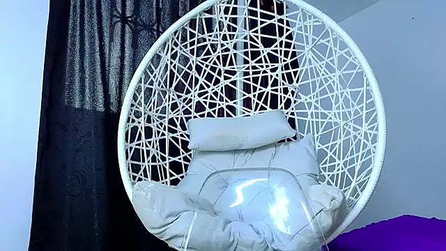 cuteeimy online show from 12-22-25, 06:41