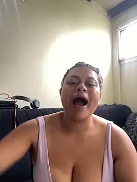 Snapshot of NattashaMore_0719 chatting on 02-24-26, 03:24 NattashaMore 0719 online show from 02-24-26, 03:24