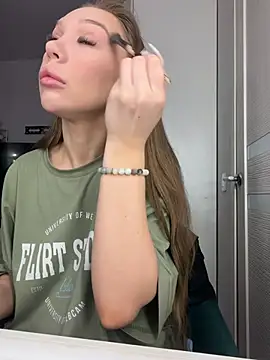 Snapshot of AlysonHuxley_ chatting on 02-26-26, 01:49 AlysonHuxley online show from 02-26-26, 01:49