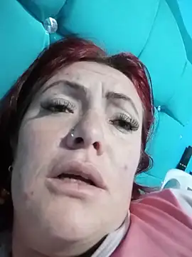 carolinhe  online show from 11-29-25, 04:45