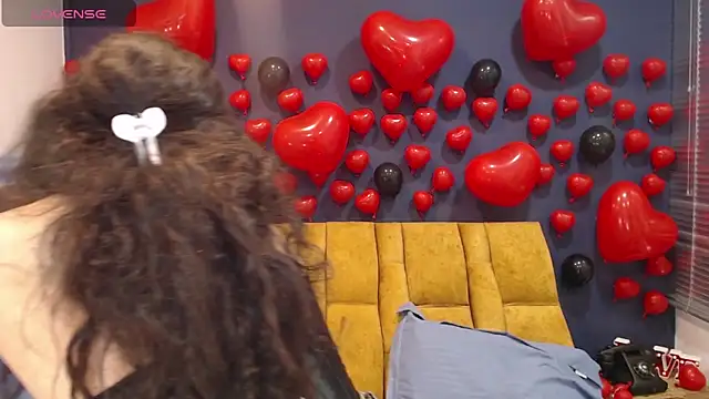 Snapshot of KendraaSimons chatting on 02-16-26, 07:56 KendraaSimons online show from 02-16-26, 07:56