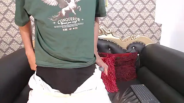 Sebas cat online show from 09-20-25, 04:28