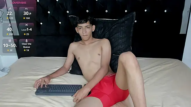 Sebas cat online show from 03-08-26, 05:55