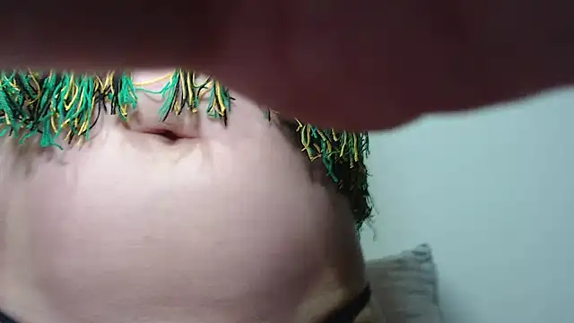 Snapshot of martina_27 chatting on 10-22-25, 02:44 martina 27 online show from 10-22-25, 02:44