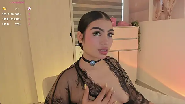 EmmyKenner online show from 11-16-25, 01:27