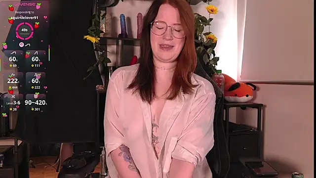 Snapshot of strawberryyfoxie chatting on 06-07-26, 02:11 strawberryyfoxie online show from 06-07-26, 02:11