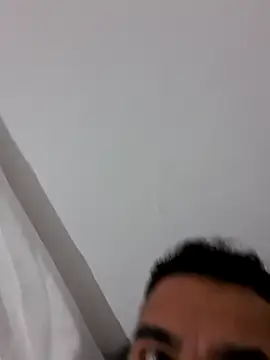 Snapshot of 777emre chatting on 09-26-25, 09:10 777emre online show from 09-26-25, 09:10