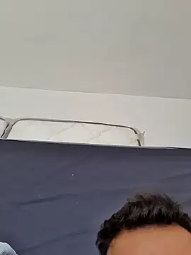 Snapshot of 777emre chatting on 09-23-25, 09:05 777emre online show from 09-23-25, 09:05