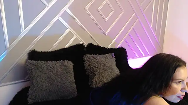 sashabluex online show from 10-16-25, 03:15