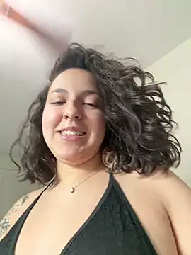 Snapshot of babykalirose chatting on 05-07-26, 05:27 babykalirose online show from 05-07-26, 05:27