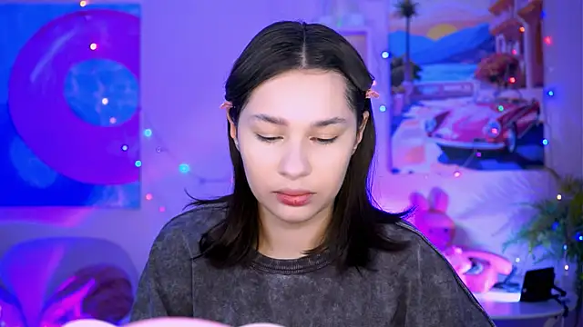 KimClarks  online show from 11-13-25, 12:31