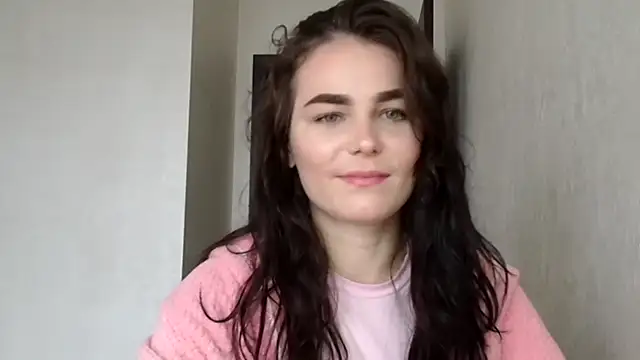 Silviaa a online show from 12-14-25, 12:00