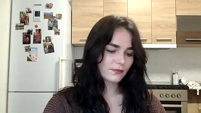 Silviaa a online show from 10-19-25, 07:16