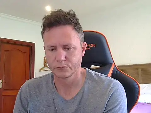 TroyDieselXXX online show from 11-22-25, 05:39