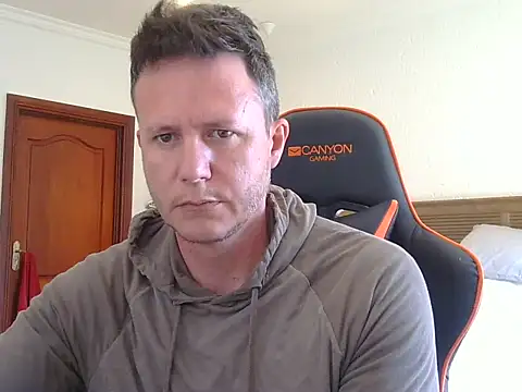 TroyDieselXXX online show from 04-11-26, 07:45