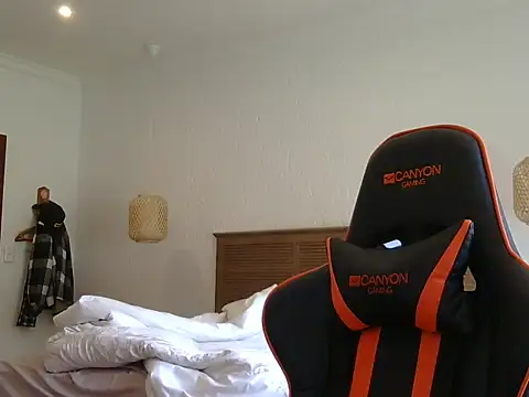 Snapshot of TroyDieselXXX chatting on 02-22-26, 06:27 TroyDieselXXX online show from 02-22-26, 06:27