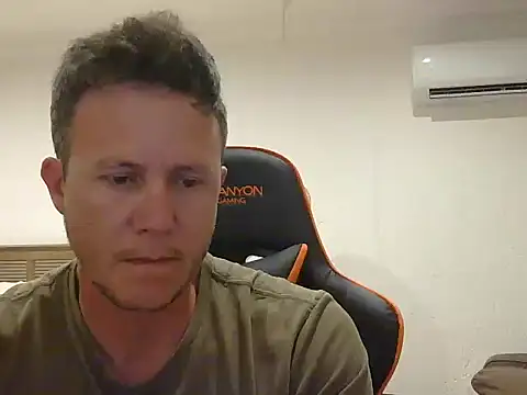 Snapshot of TroyDieselXXX chatting on 02-16-26, 05:44 TroyDieselXXX online show from 02-16-26, 05:44