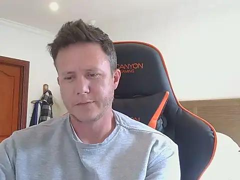 Snapshot of TroyDieselXXX chatting on 11-07-25, 09:14 TroyDieselXXX online show from 11-07-25, 09:14