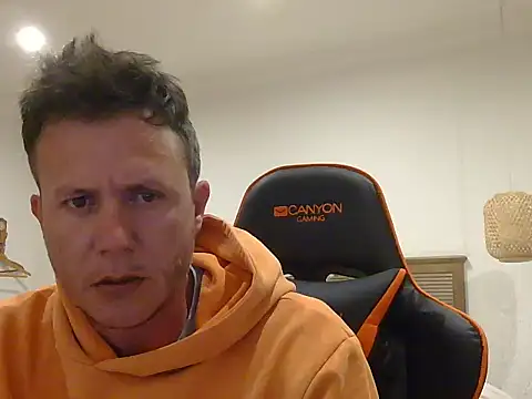 Snapshot of TroyDieselXXX chatting on 02-17-26, 06:38 TroyDieselXXX online show from 02-17-26, 06:38