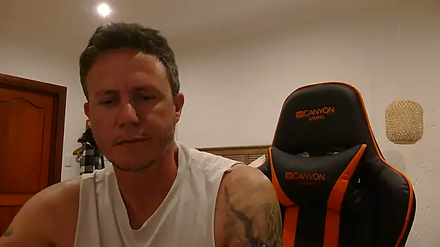 Snapshot of TroyDieselXXX chatting on 03-02-26, 07:21 TroyDieselXXX online show from 03-02-26, 07:21