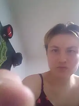 MoonIrene online show from 10-06-25, 03:57