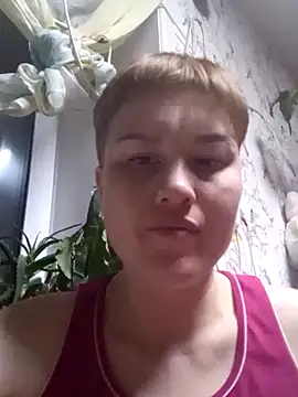 MoonIrene online show from 02-14-26, 04:51