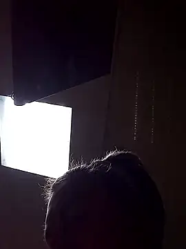 MoonIrene online show from 10-26-25, 02:28