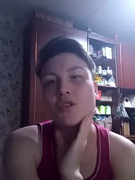 MoonIrene online show from 02-13-26, 04:40