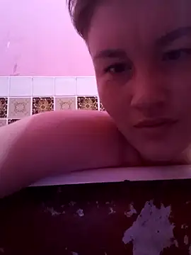 MoonIrene online show from 02-20-26, 04:42