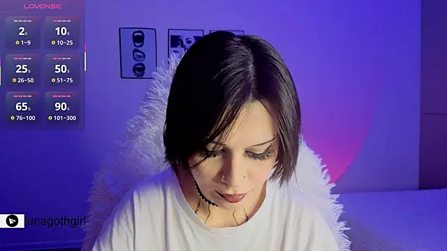 IamLuna2006 online show from 04-04-26, 05:14