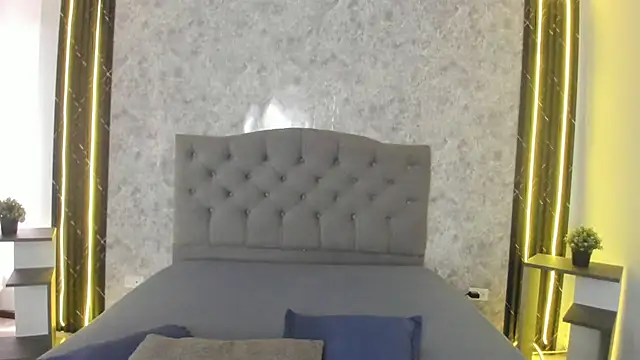 Snapshot of GiannaSlimJB chatting on 02-20-26, 07:27 GiannaSlimJB online show from 02-20-26, 07:27